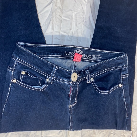 Ladies like New Almost Famous Blue jeans size 3 white sticking super skinny styl - Picture 3 of 8